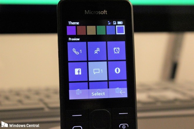 Rò rỉ hình ảnh dumb phone của Microsoft với giao diện live tiles theo phong cách Windows Phone - Ảnh 1.