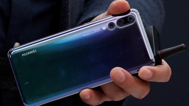 Với doanh số 200 triệu chiếc, Huawei có thể vượt mặt Apple trở thành hãng smartphone lớn thứ 2 thế giới trong năm 2018 - Ảnh 1.