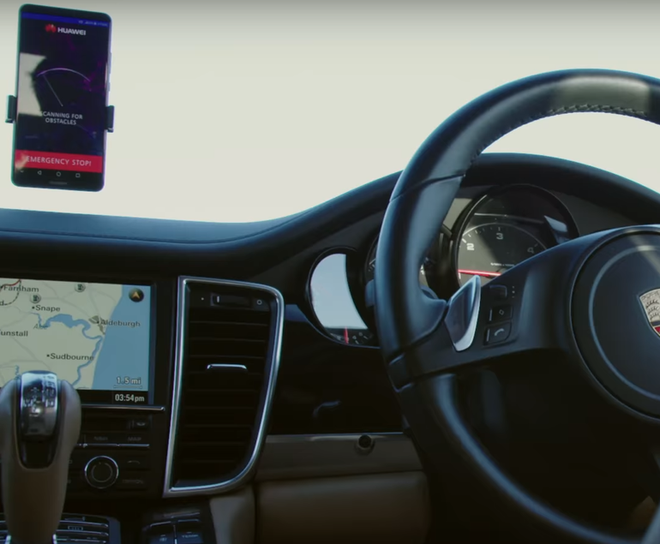  AI của Huawei có thể giúp xe tự lái nắm bắt môi trường xung quanh và xử lý tình huống linh hoạt hơn. 