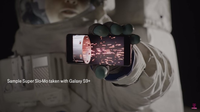  T-Mobile không quên giới thiệu tính năng quay phim Super Slow-mo 960 fps trên Galaxy S9 