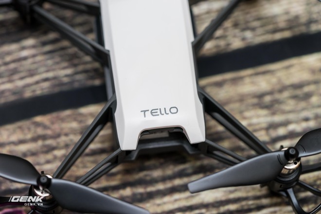 Mở hộp drone Ryze Tech Tello với công nghệ Intel và DJI: Nhỏ và rẻ như đồ chơi! - Ảnh 12.