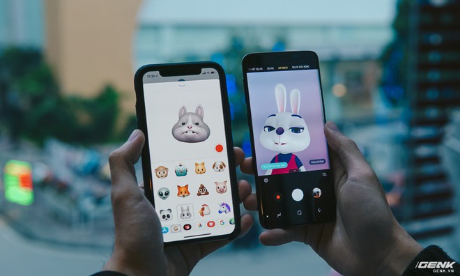  Bonus: Một chút so sánh giữa Animoji chú thỏ mà hai thiết bị tạo ra bằng camera trước. Hãy cùng chờ đón những đánh giá chi tiết hơn về Galaxy S9 trong những bài viết sắp tới nhé. 