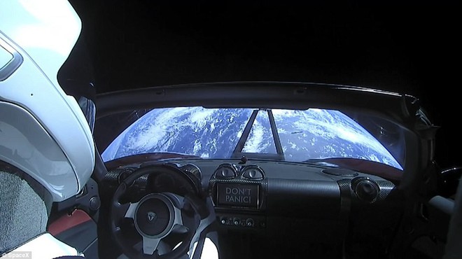 Hành trình của Starman - kẻ du hành đơn độc giữa vũ trụ, đem theo giấc mơ điên rồ của Elon Musk - Ảnh 3.