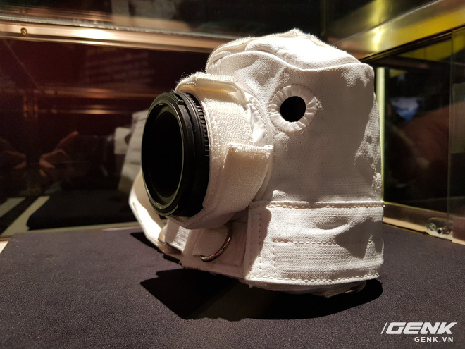  Chiếc Nikon D4 được bọc lớp cách nhiệt do NASA chế tạo 