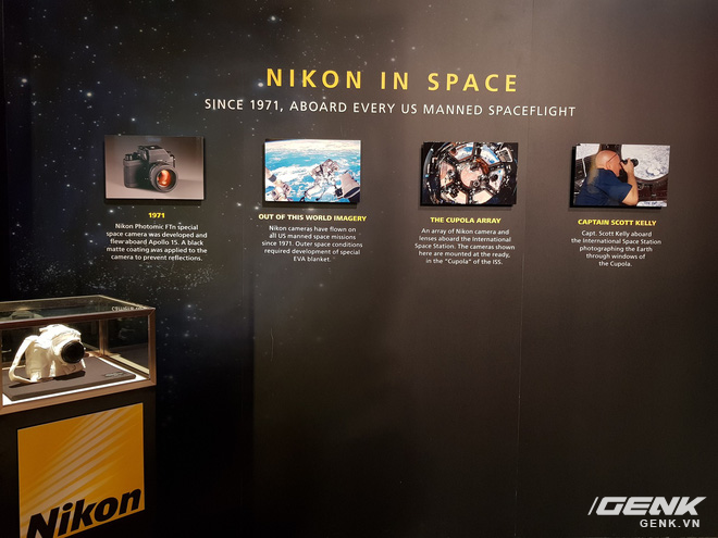  Nikon in Space miêu tả những thành tựu của Nikon đạt được trong chụp ảnh không gian 