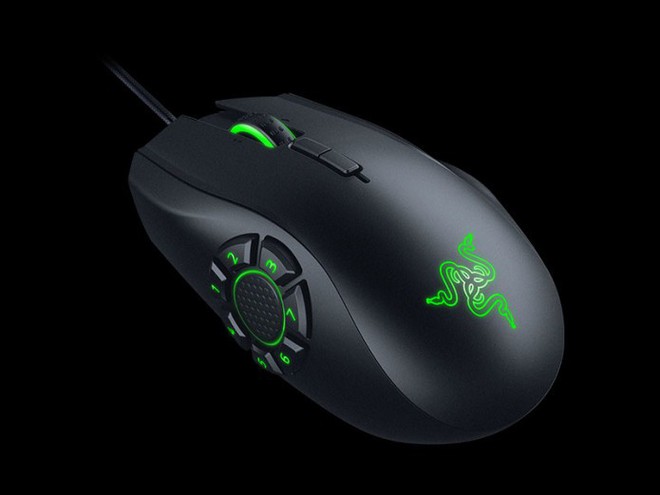  Razer Naga Hex V2 là dòng chuột chơi game có dây được thiết kế hướng đến người chơi game trực tuyến với cảm biến lazer có độ nhạy cao, có bánh xe và 7 nút chức năng bên tay cái. Các game thủ cũng dễ dàng tùy chỉnh đèn theo ý mình, người dùng chuột sẽ hiểu nó tiết kiệm thời gian đến thế nào trong những khoảnh khắc người chơi cần lên đồ, hay mua vật phẩm. Những tín đồ của Dota 2 hay LOL nên đặc biệt cân nhắc 49 USD (khoảng 1,1 triệu đồng) để sở hữu mẫu chuột này. 