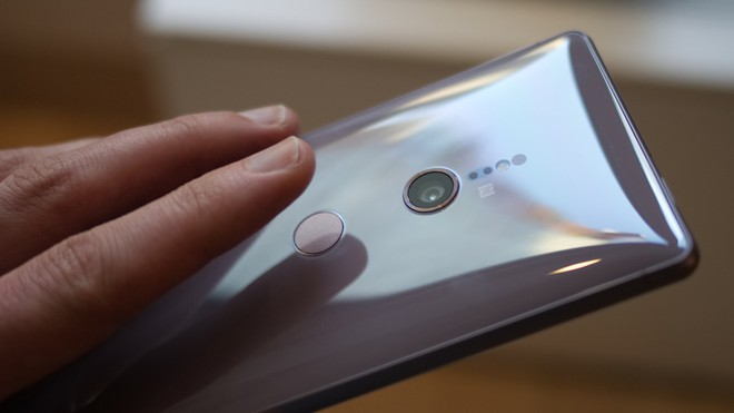  Những đổi mới trên Xperia XZ2 gần như không tạo được hứng thú cho người dùng. 