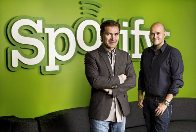  Daniel, CEO và nhà sáng lập của Spotify thú nhận trên Quora rằng: Martin và tôi đang ngồi trong những phòng khác nhau và tranh luận về tên gọi của ứng dụng. Chúng tôi thậm chí còn dùng cả phần mềm chế ngôn ngữ và mấy thứ tương tự. 