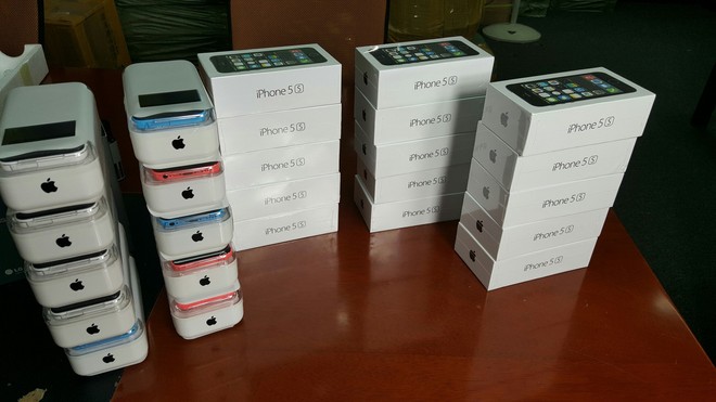 Doanh số iPhone bị đe doạ vì chu kỳ nâng cấp dài hơn và thói quen mua điện thoại đã qua sử dụng ngày càng tăng - Ảnh 1.