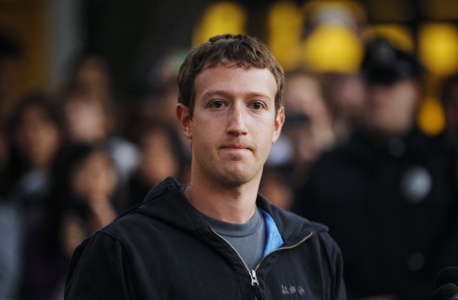 Mark Zuckerberg ở đâu trong khi Facebook đang chìm trong khủng hoảng rò rỉ dữ liệu? - Ảnh 1.