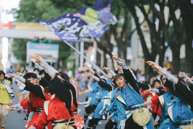 Câu chuyện về Yosakoi: Điệu nhảy vực tinh thần Nhật Bản sau chiến tranh rồi trở nên nổi tiếng toàn thế giới - Ảnh 8.
