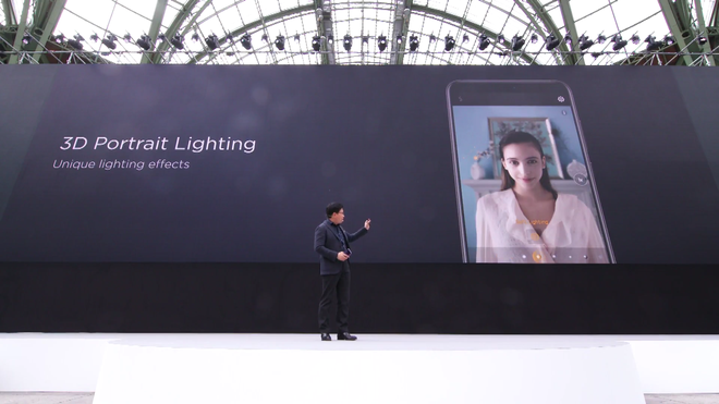  Camera trước của Huawei P20 được trang bị nhiều tính năng selfie độc đáo. 