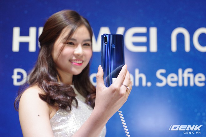 Huawei Nova 3e chính thức ra mắt tại Việt Nam: màn hình tai thỏ tỷ lệ 19:9, camera kép, nhận diện khuôn mặt, giá chỉ 6,990,000 đồng - Ảnh 23.