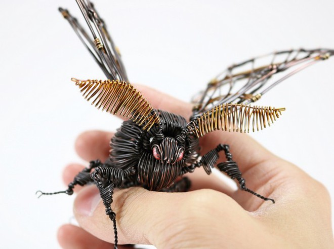 Ấn tượng với kỹ thuật uốn dây đồng tạo nên những tác phẩm điêu khắc cực ấn tượng của nghệ sỹ người Nhật - Ảnh 10.