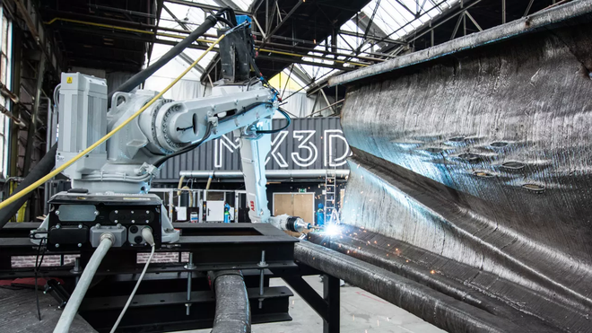 Đây là cầu kim loại in 3D đầu tiên trên thế giới, sử dụng 4,5 tấn thép, thi công 6 tháng mới hoàn thành - Ảnh 3.