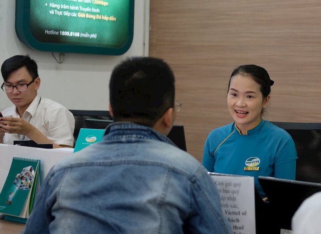 Hình ảnh người dân TP HCM chen lấn đi đăng ký thông tin trước giờ G - Ảnh 12.