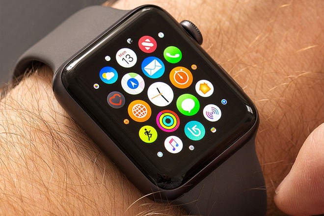 Apple và TSMC sẽ bắt đầu sản xuất hàng loạt màn hình MicroLED cho Apple Watch vào cuối năm nay - Ảnh 1.
