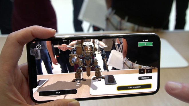  Apple cũng đã bắt đầu khai thác công nghệ AR trên các dòng thiết bị của mình. 