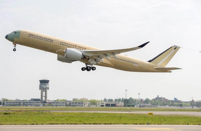 Siêu máy bay thương mại mới của Airbus có thể bay 20 giờ liên tục không cần tiếp nhiên liệu - Ảnh 1.