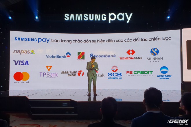 Samsung nâng cấp thêm tính năng mới cho ứng dụng thanh toán một chạm Pay: hỗ trợ thanh toán bằng Gear S3, rút tiền được tại máy ATM, đáp ứng 75% nhu cầu sử dụng thẻ của người dùng Việt - Ảnh 1.