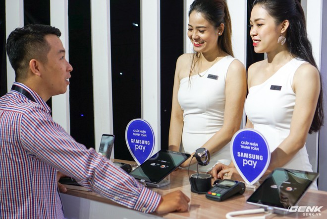 Samsung nâng cấp thêm tính năng mới cho ứng dụng thanh toán một chạm Pay: hỗ trợ thanh toán bằng Gear S3, rút tiền được tại máy ATM, đáp ứng 75% nhu cầu sử dụng thẻ của người dùng Việt - Ảnh 3.