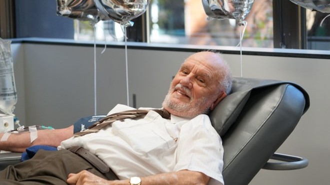 Cánh tay vàng trong làng huyết học: Cứu 2,4 triệu mạng người nhờ hiến máu trong 60 năm - Ảnh 9.
