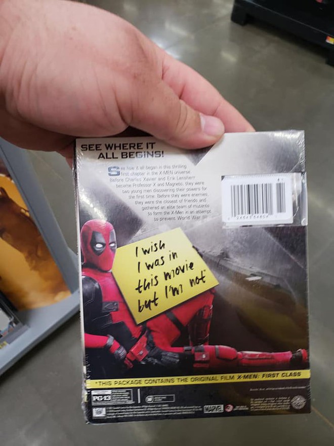 Deadpool đã xâm chiếm Walmart, giờ DVD nào cũng là phim Deadpool! - Ảnh 8.