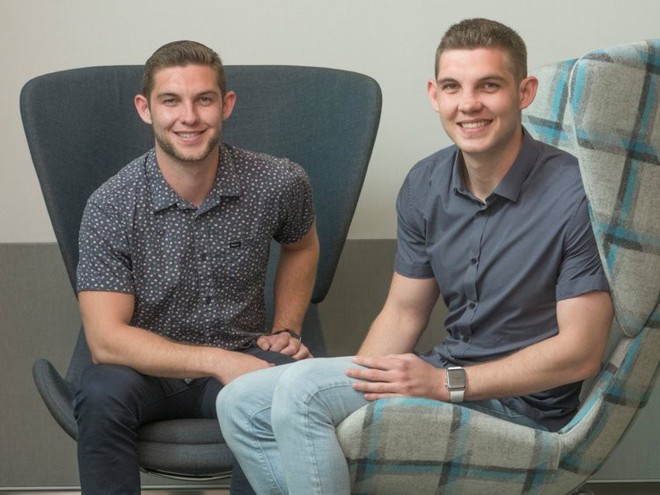  Cameron và Tyler Haberman, 2 anh em song sinh mới chỉ 21 tuổi nhưng đã có được công việc tại Apple mà nhiều người mong ước 