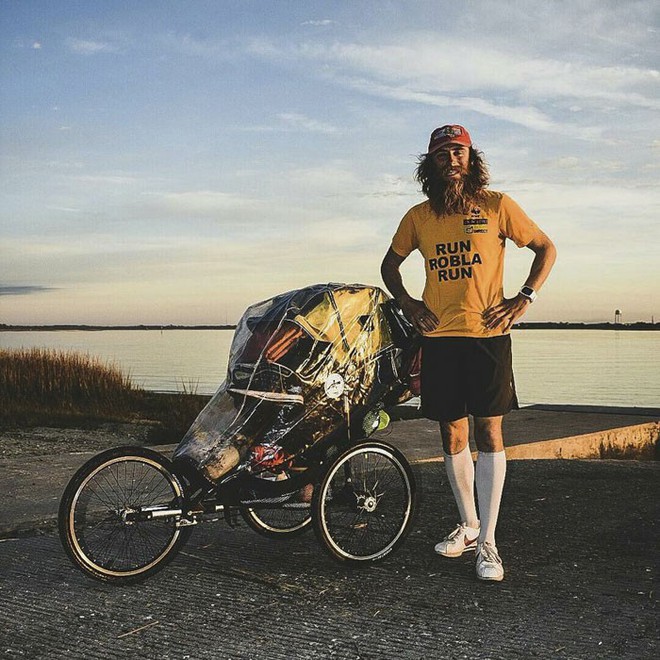 Chạy 24.100 km khắp nước Mỹ để gây quỹ từ thiện, người đàn ông này là minh chứng cho sức mạnh phi thường của con người - Ảnh 8.
