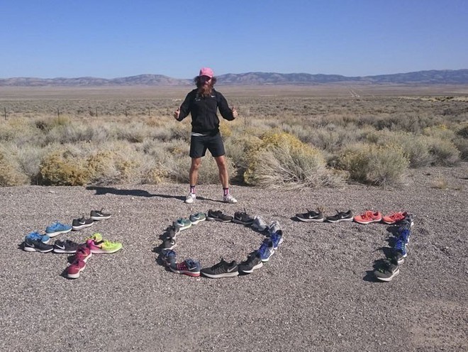 Chạy 24.100 km khắp nước Mỹ để gây quỹ từ thiện, người đàn ông này là minh chứng cho sức mạnh phi thường của con người - Ảnh 9.
