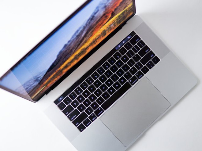 Tưởng là sai chính tả nhưng không, bài viết này của Business Insider cho chúng ta thấy bàn phím MacBook Pro mới tệ như thế nào - Ảnh 1.