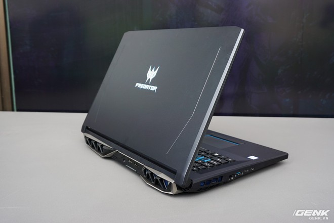 Ảnh thực tế laptop chiến game Helios 500 vừa ra mắt của Acer: trang bị hàng khủng Core i9, card GTX 1070 ép xung, màn hình 144Hz - Ảnh 3.