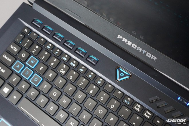 Ảnh thực tế laptop chiến game Helios 500 vừa ra mắt của Acer: trang bị hàng khủng Core i9, card GTX 1070 ép xung, màn hình 144Hz - Ảnh 7.