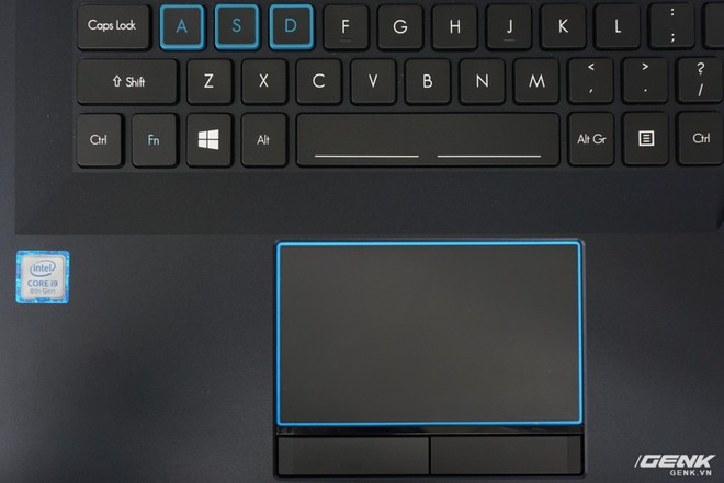Ảnh thực tế laptop chiến game Helios 500 vừa ra mắt của Acer: trang bị hàng khủng Core i9, card GTX 1070 ép xung, màn hình 144Hz - Ảnh 12.