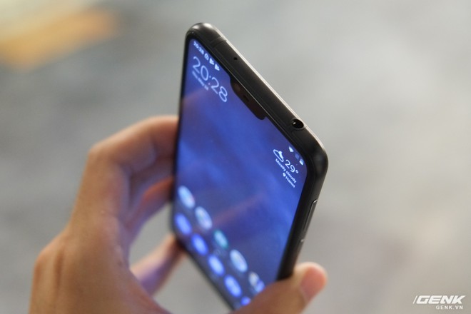 Trên tay Nokia X6 tại VN: Vỏ kính, màn hình tai thỏ, camera kép, cấu hình mạnh, giá từ 5 triệu đồng - Ảnh 10.