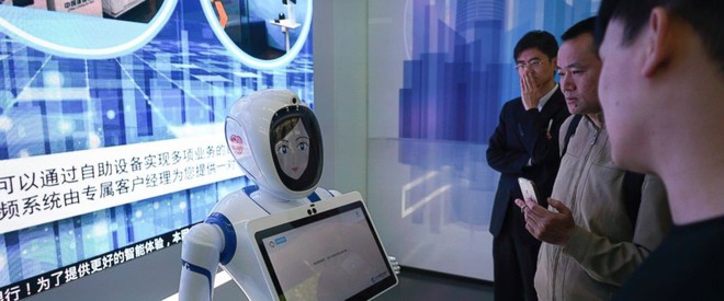 Thượng Hải có ngân hàng tự động với VR, robot và công nghệ quét khuôn mặt - Ảnh 1.