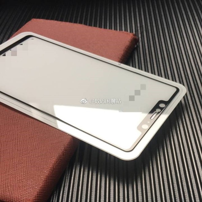 Lộ ảnh chụp panel màn hình Xiaomi Mi7, có thể được trang bị cả nhận dạng khuôn mặt 3D và cảm biến vân tay dưới màn hình - Ảnh 1.