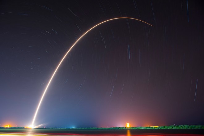 Hành trình kì diệu của Elon Musk: Từ một cậu bé chuyên bị bắt nạt cho đến Iron Man phiên bản đời thực - Ảnh 34. Hành trình kì diệu của Elon Musk: Từ một cậu bé chuyên bị bắt nạt cho đến Iron Man phiên bản đời thực - Ảnh 34.