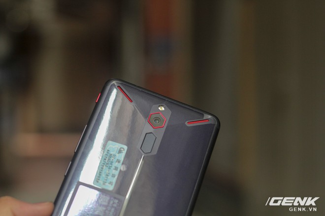 Mở hộp smartphone gaming ZTE Nubia Red Magic vừa về VN: Thiết kế đẹp, cấu hình khủng, giá chỉ từ 11.5 triệu đồng - Ảnh 17.