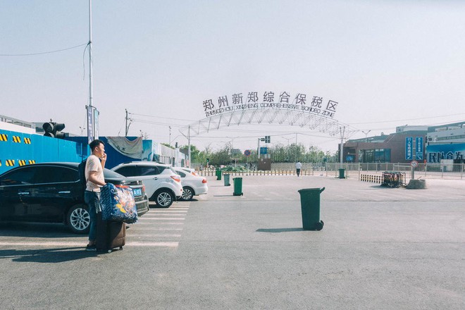 [Ảnh] Bên trong Thành phố iPhone tại Trung Quốc - khu nhà máy sản xuất hơn một nửa số lượng iPhone toàn cầu - Ảnh 14.