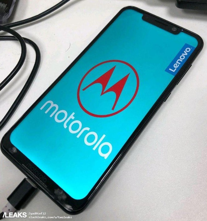 Motorola One Power tiếp tục rò rỉ, có thể trở thành smartphone Moto đầu tiên sở hữu “tai thỏ” - Ảnh 1.