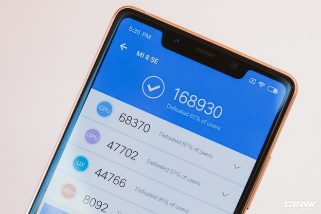 Xiaomi Mi 8 SE đã về VN: Snapdragon 710, màn hình tai thỏ, dáng vuông vức như Mi Mix, giá 7 triệu - Ảnh 16.