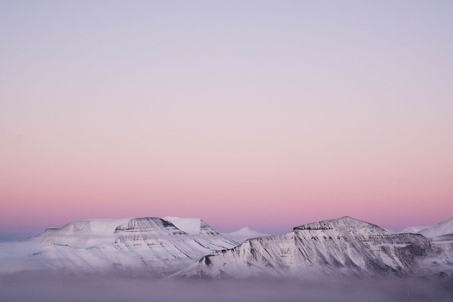 Ở Vùng Bắc Cực: nguyên ngày lúc nào cũng là giờ vàng để chụp ảnh - Ảnh 11.