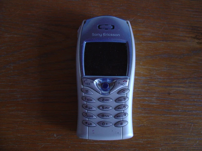 Sony Ericsson t68i: cái tên ít người biết nhưng là sản phẩm thay đổi thị trường điện thoại gần 2 thập kỷ trước - Ảnh 1.