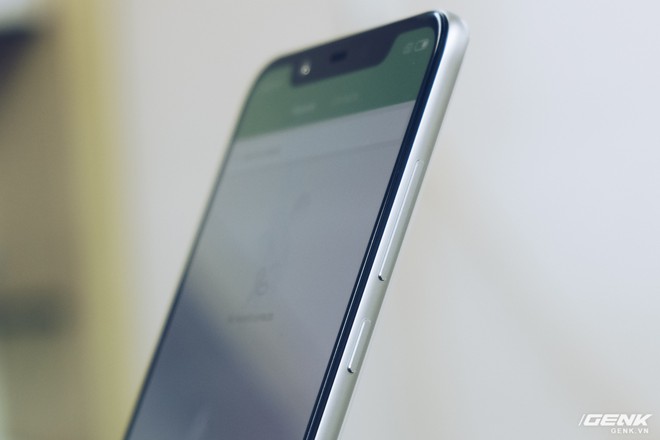 Trên tay Xiaomi Mi 8 mới về VN: Tai thỏ giống iPhone X, nhận dạng khuôn mặt rất nhanh, tuy nhiên chất lượng ảnh chưa ấn tượng - Ảnh 13.