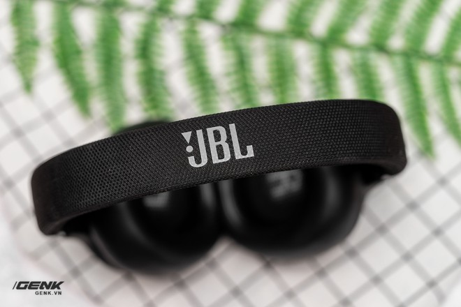 Trải nghiệm tai nghe không dây JBL E65BTNC - Hoàn thiện tốt, chống ồn chủ động, phần mềm khá tệ - Ảnh 7.