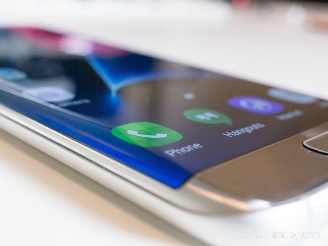 Oppo có thể tung ra các điện thoại với màn hình Edge của Samsung trong thời gian tới - Ảnh 1.