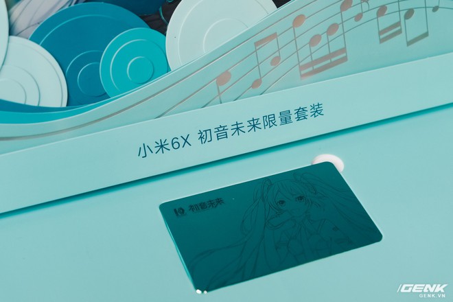 Mở hộp Xiaomi Mi 6X Hatsune Miku hàng độc tại VN, giá 9 triệu đồng - Ảnh 6.