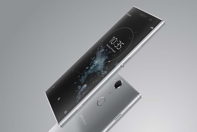  Xperia XA2 Plus vẫn tiếp nối thiết kế vuông vức đặc trưng của Sony nhưng sở hữu màn hình 18:9 với cạnh trên dưới được làm gọn hơn 