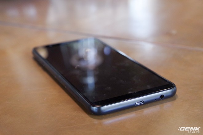 Trên tay nhanh Samsung Galaxy J8: màn hình tràn viền, camera chuyên trị chụp tối, giá 7,29 triệu đồng - Ảnh 15.
